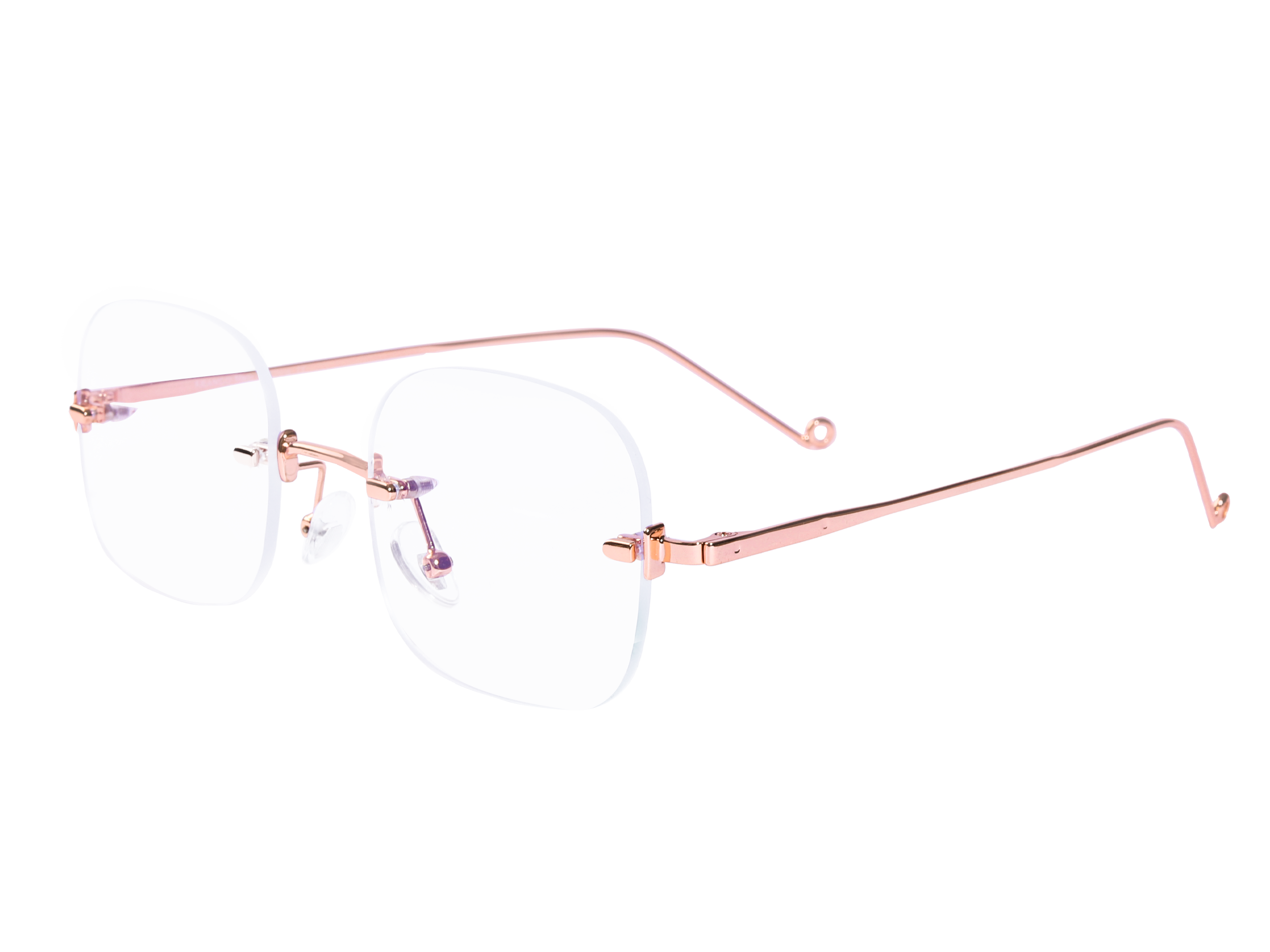 735