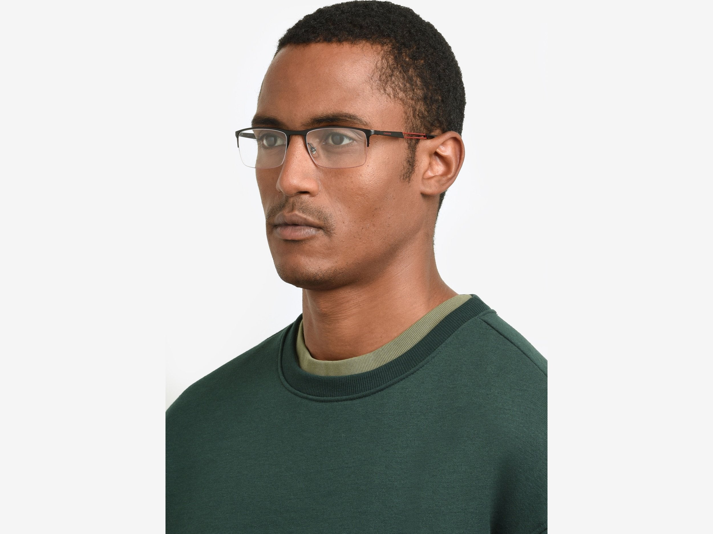 8899