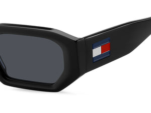 Tommy Hilfiger Square Sunglasses - TJ 0099/S Black