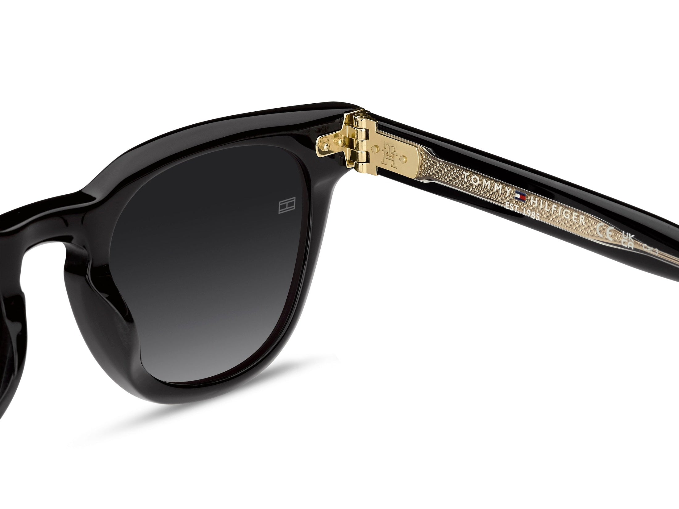 Tommy Hilfiger Round Sunglasses